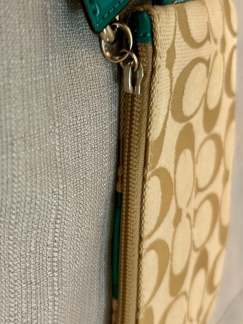 Coach Signature Stripe Wristlet (Style F49174) khaki/bright jade color combo - Picture 5 of 7
